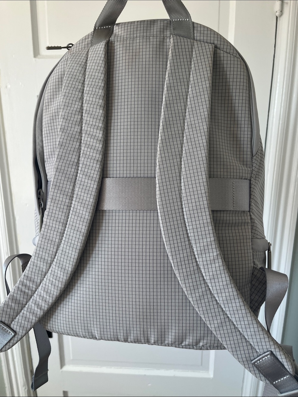 Lululemon Backpack - Picture 5 of 9